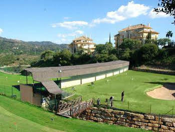 - Greenlife Golf 3*