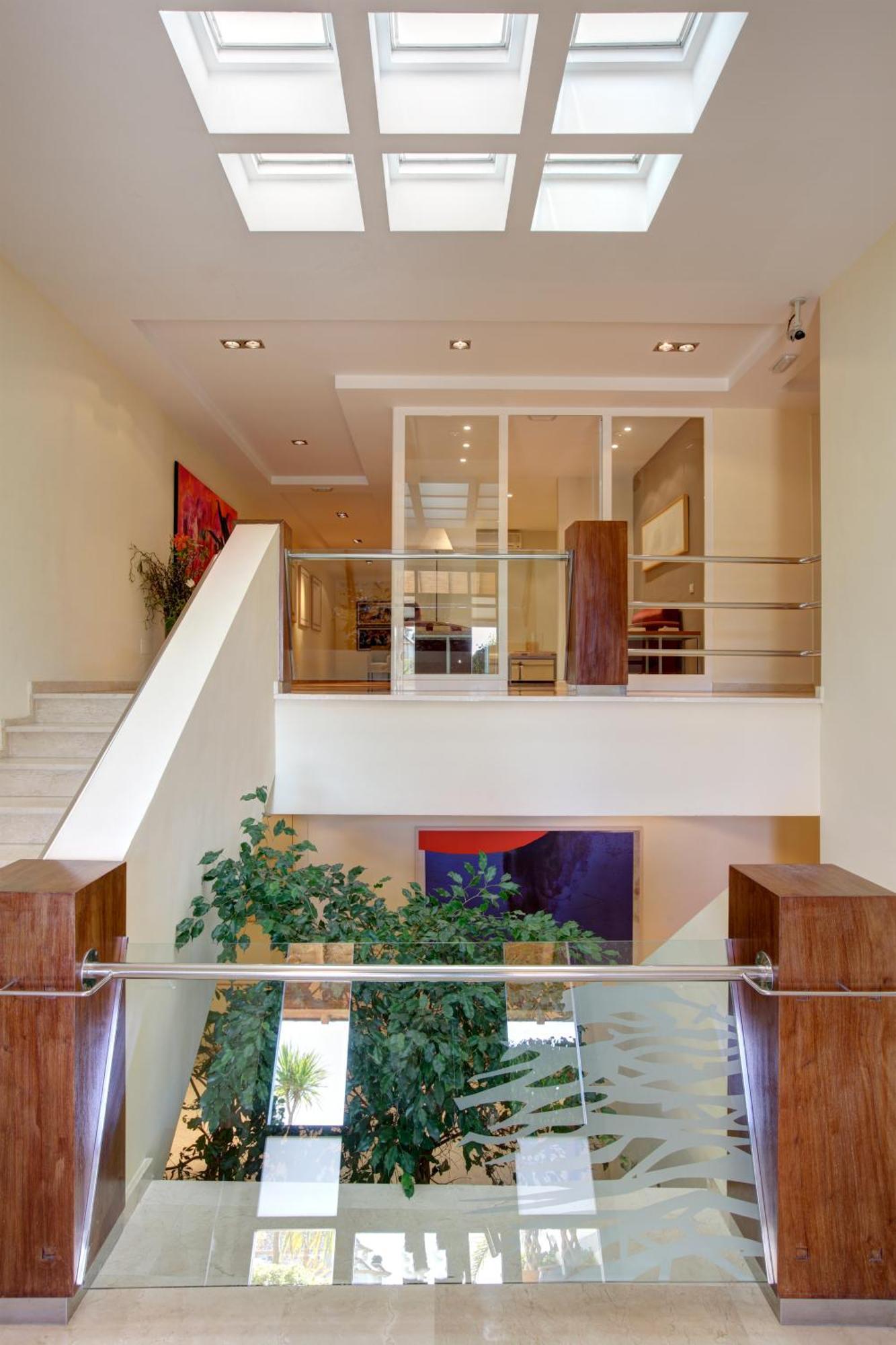 Apart-hotel Elviria Hills Living