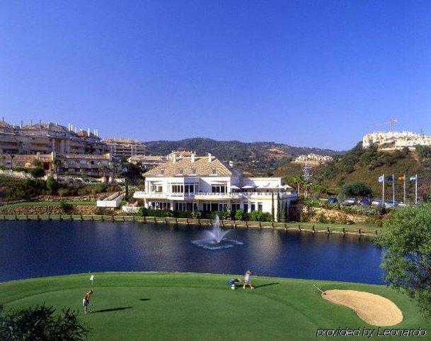Elviria Hills Living Aparthotel 3*