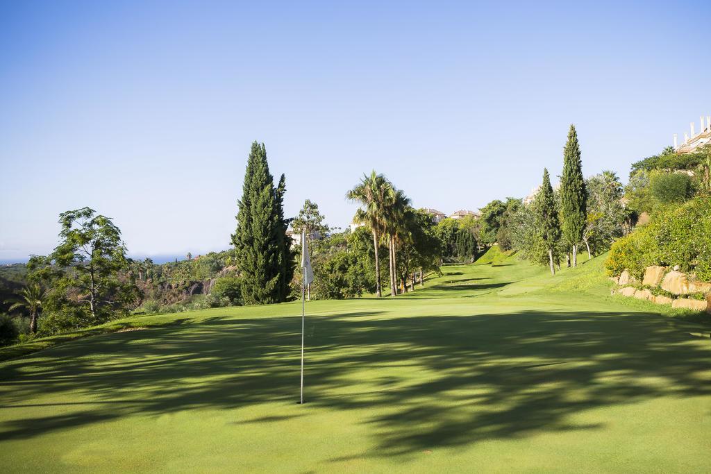 Aparthotel Elviria Hills Living 3*